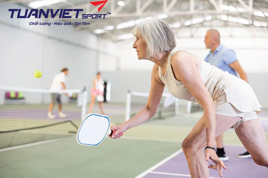 Người cao tuổi cần lưu ý gì khi chơi pickleball?