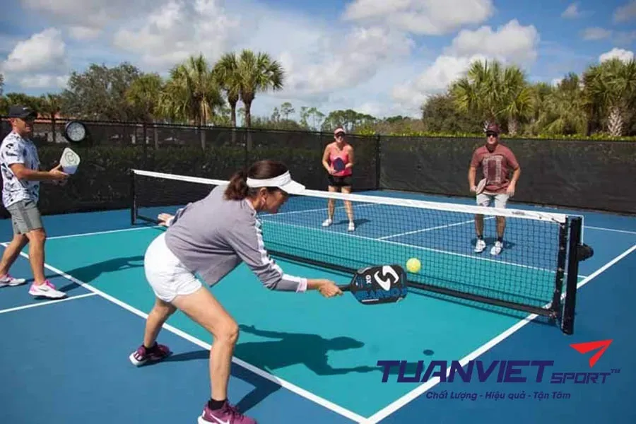 Phân Biệt Rõ Luật Two-Bounce và Double-Bounce Trong Pickleball