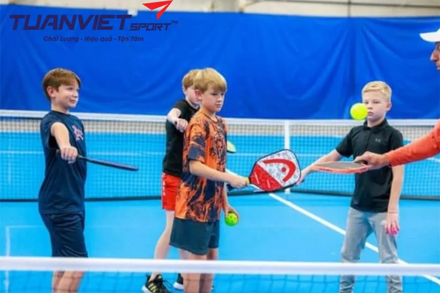 Pickleball Cho Bé Bí Quyết Giúp Con Vừa Vận Động, Vừa Phát Triển Toàn Diện