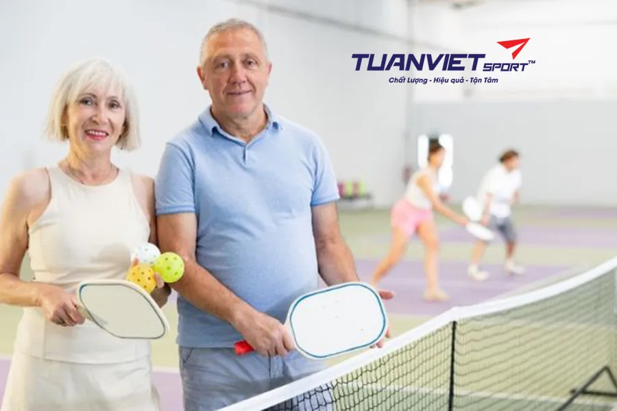 Tập Pickleball sau tuổi 50 cải thiện tim mạch, tinh thần v&agrave; k&eacute;o d&agrave;i tuổi thọ