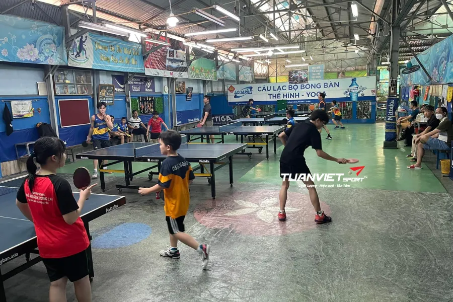 Câu Lạc Bộ Bóng Bàn Lệ Chí