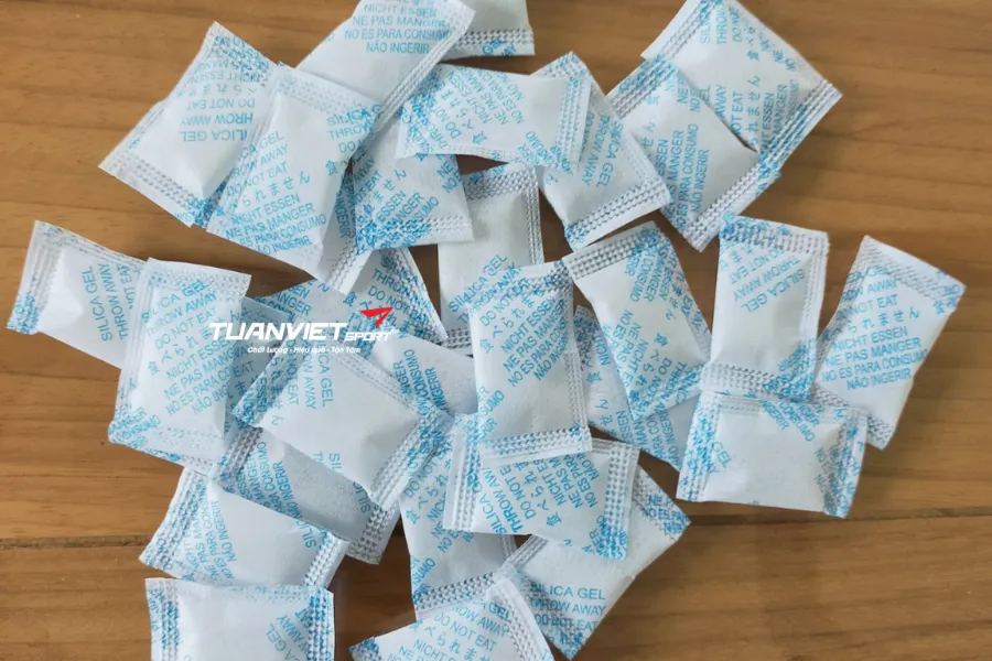 Top phụ kiện bảo quản vợt bóng bàn giúp bền đẹp, kéo dài tuổi thọ - Túi hút ẩm mini