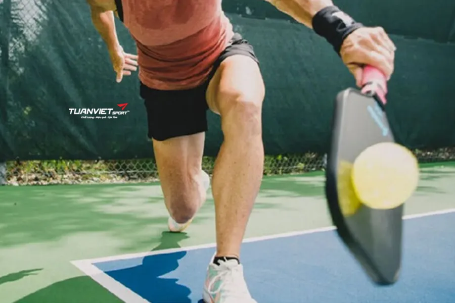 Vì sao không nên “quá ham” khi chơi pickleball? Bác sĩ thể thao cảnh báo rủi ro chấn thương