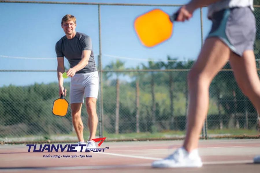 Những yếu tố quan trọng khi mua vợt pickleball hybrid