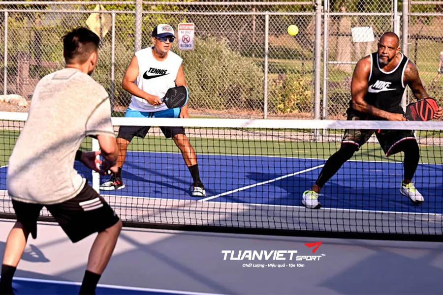 Vì sao các tay vợt hàng đầu chuyển sang dùng vợt pickleball có công nghệ EPP, và bạn có nên thử?