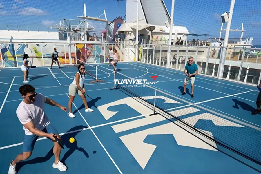 100 doanh nhân Việt tranh tài Pickleball trên du thuyền quốc tế Spectrum of the Seas