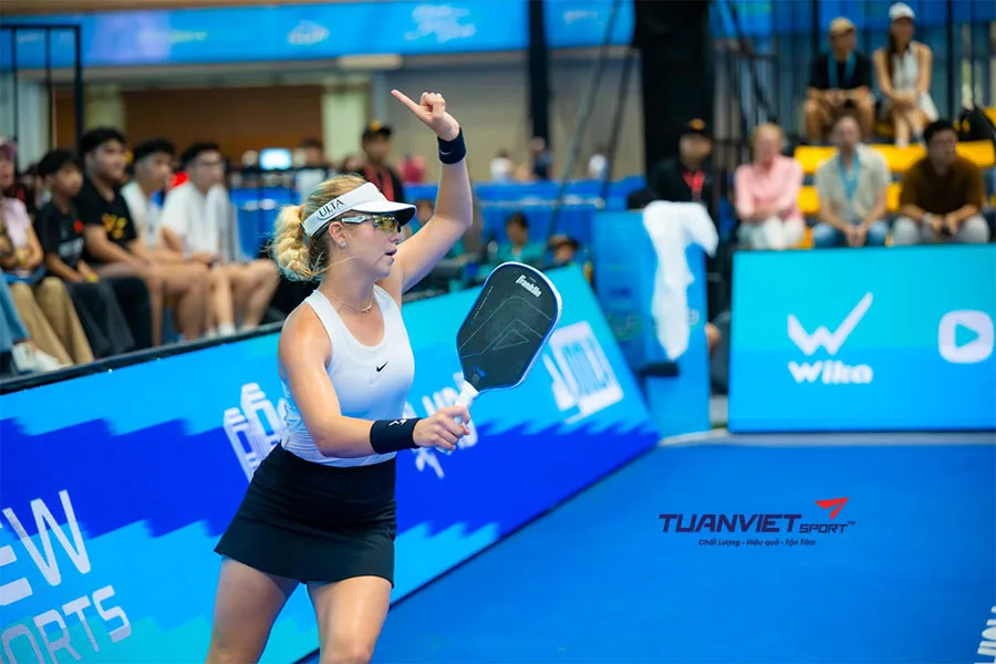 Anna Leigh Waters và Ben Johns thống trị bán kết PPA Asia 1000 tại Hà Nội