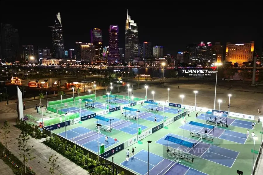 Chơi pickleball buổi tối tác hại đến sức khỏe và giấc ngủ