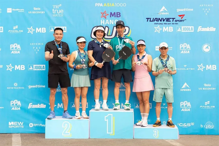 "Cú ăn 5" gây chấn động tại PPA Hanoi Cup của tay vợt Phan Sỹ Hùng