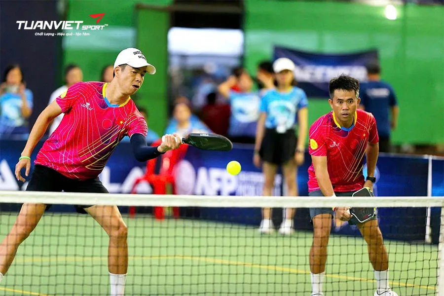 Dàn Sao Thể Thao và Giải Trí Gây Bão Với Pickleball