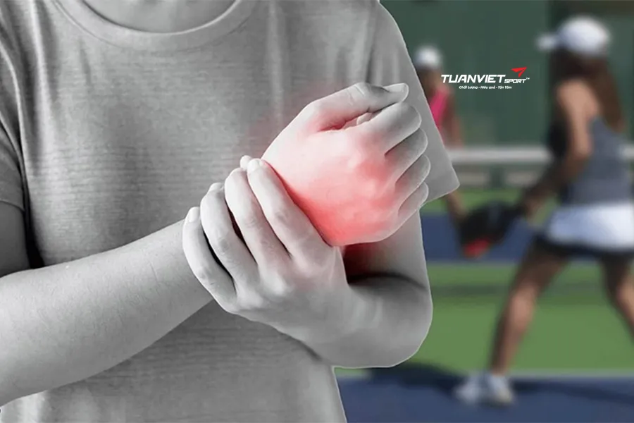 Đánh pickleball bị đau tay tìm hiểu nguyên nhân và cách chữa trị an toàn
