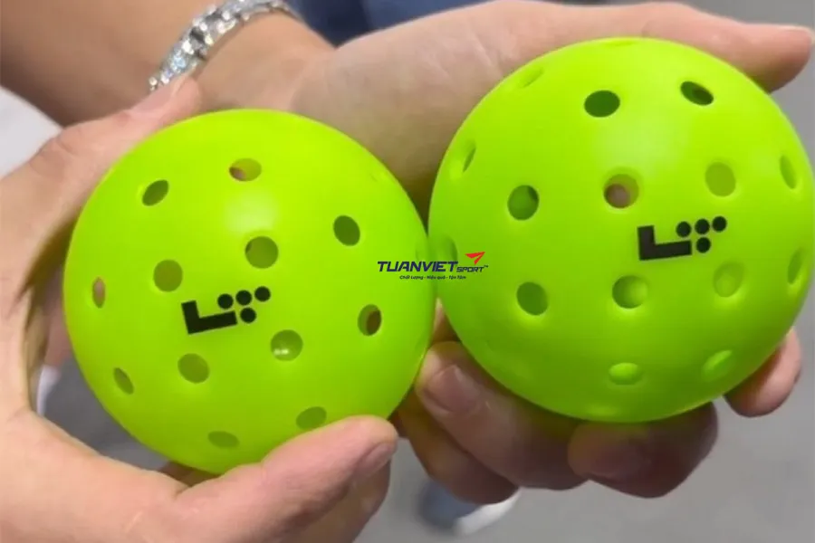 Drama b&oacute;ng Pickleball LT Pro 48 về Việt Nam d&iacute;nh nghi vấn l&agrave;m giả v&agrave; k&eacute;m chất lượng