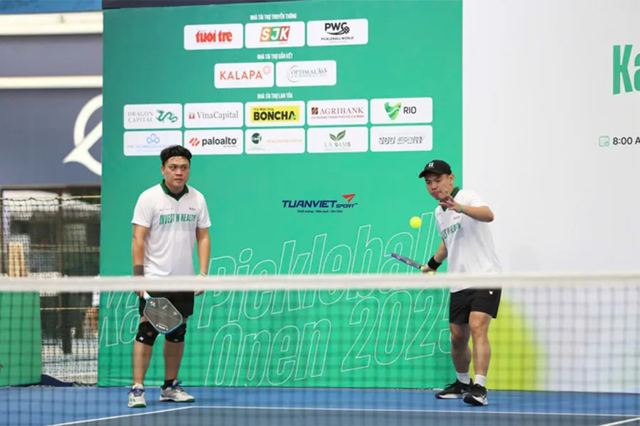 Giải Kafi Pickleball Open tiếp sức báo Tuổi Trẻ cứu trợ miền Trung