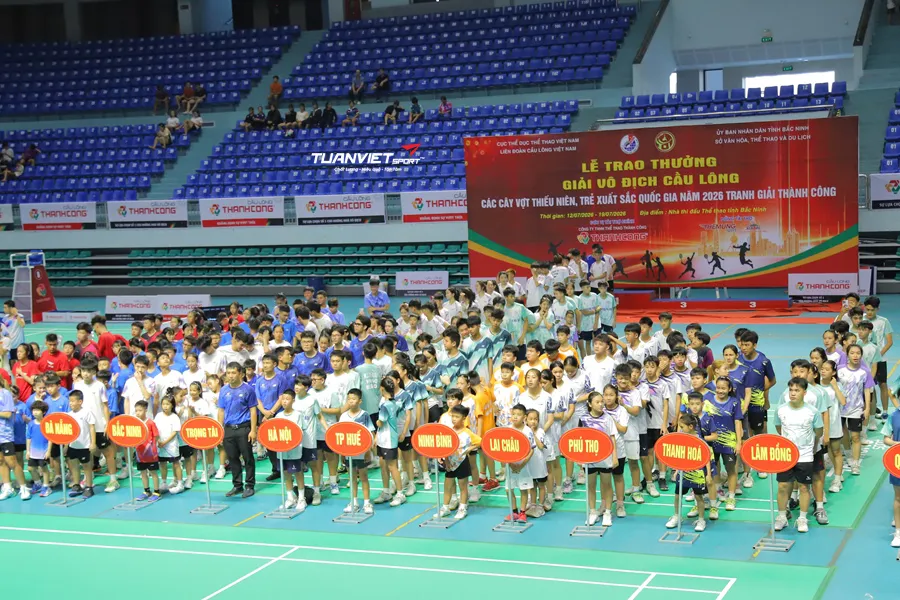 Giải v&ocirc; địch cầu l&ocirc;ng d&agrave;nh cho thế hệ trẻ xuất sắc năm 2026