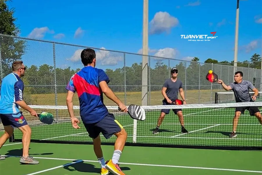 Giới chuyên nghiệp pickleball đang từng bước thay đổi các quy tắc truyền thống