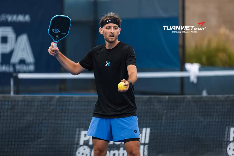 Huyền thoại quần vợt Đỗ Minh Qu&acirc;n bứt ph&aacute; v&agrave;o top 4 Pickleball ch&acirc;u &Aacute;