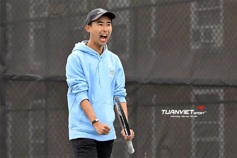 Huyền thoại quần vợt Đỗ Minh Qu&acirc;n bứt ph&aacute; v&agrave;o top 4 Pickleball ch&acirc;u &Aacute;