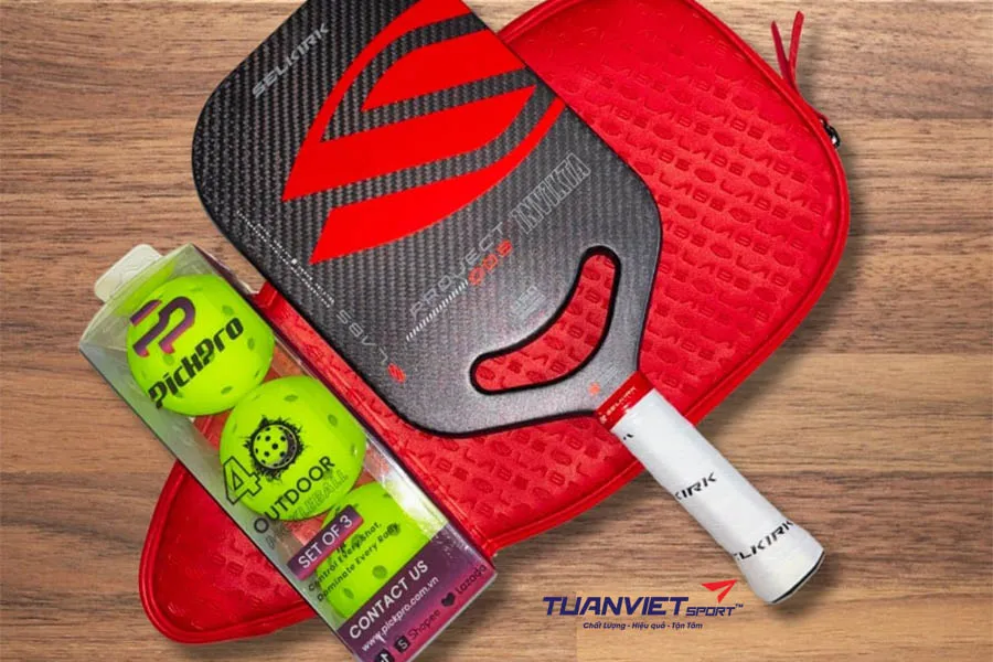 Khám phá bí mật đằng sau sức mạnh và độ bền đáng kinh ngạc của Boomstik pickleball