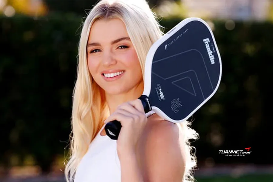 Nike ch&iacute;nh thức bước v&agrave;o pickleball khi k&yacute; hợp đồng với thần đồng Anna Leigh Waters