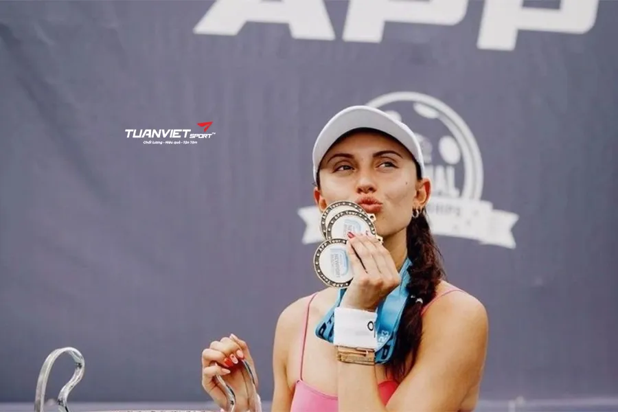 Parris Todd ngôi sao Pickleball chinh phục Triple Crown và hơn 45 huy chương