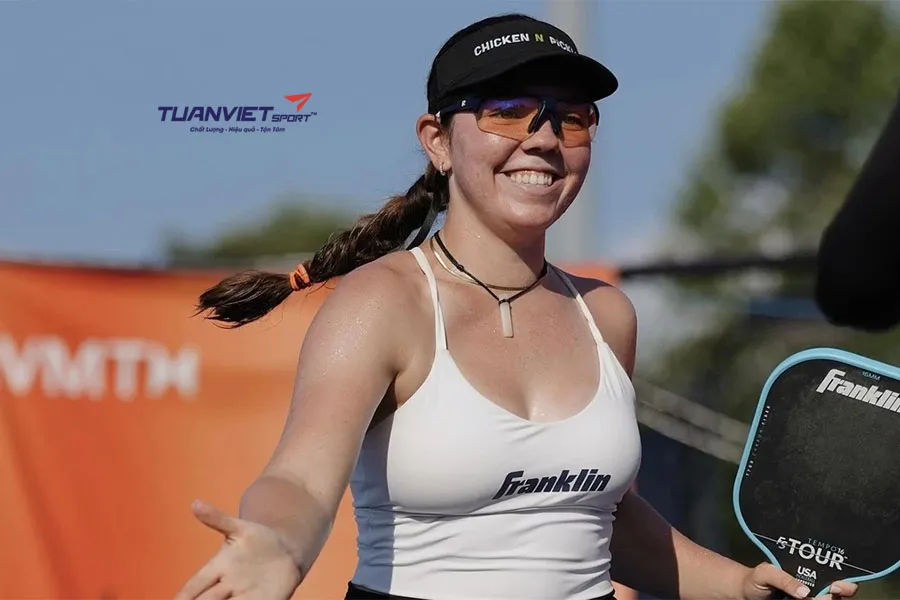 Phong Cách Gen Z Đột Phá Dấu Ấn Thời Trang Của Jorja Johnson Trên Sân Pickleball