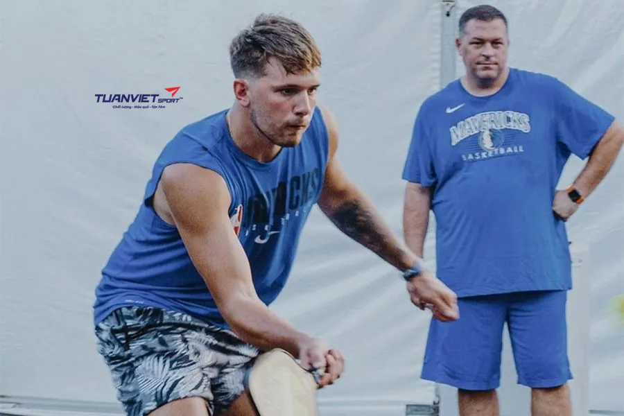 Sân pickleball nổi trên hồ Bled của Luka Dončić gây sốt cộng đồng mạng