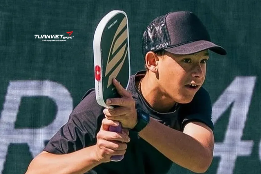 Thần đồng pickleball 15 tuổi đ&aacute;nh bại loạt tay vợt h&agrave;ng đầu l&agrave; ai?