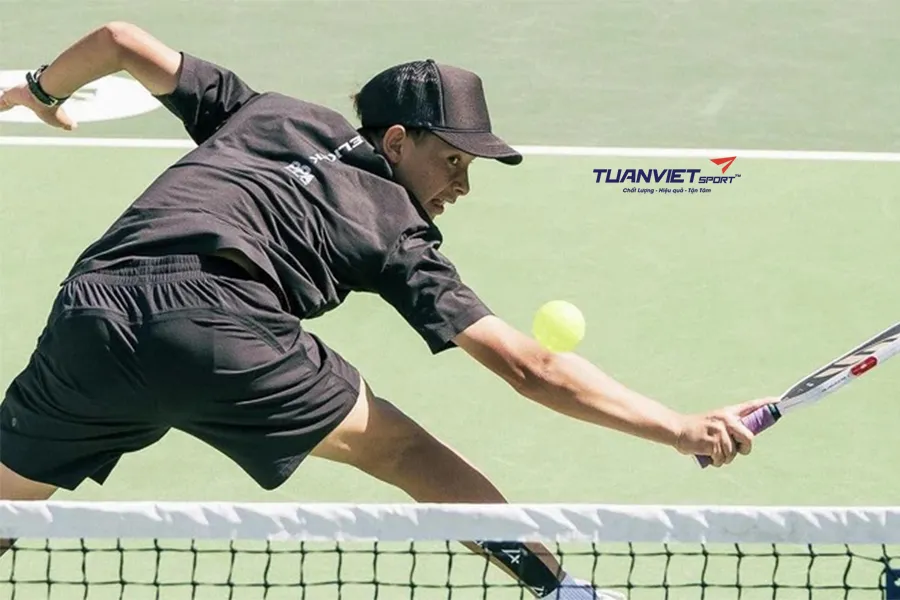 Thần đồng pickleball 15 tuổi đ&aacute;nh bại loạt tay vợt h&agrave;ng đầu l&agrave; ai?