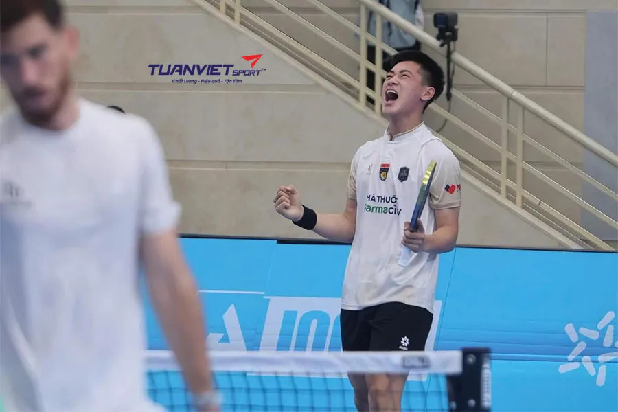 Trương Vinh Hiển đ&aacute;nh bại Staksrud PPA Tour Asia v&agrave;o chung kết đơn nam