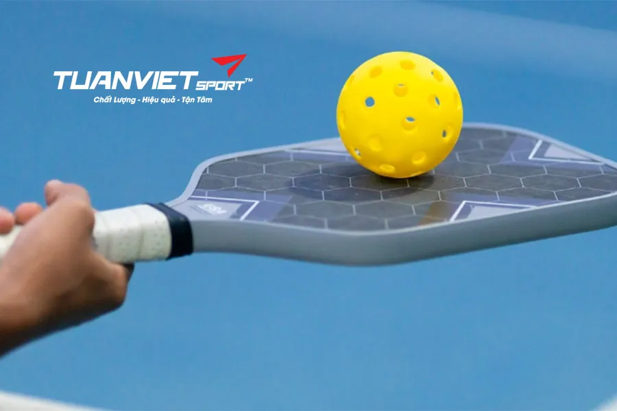 Vì sao vợt pickleball làm từ Raw Carbon ngày càng được ưa chuộng?